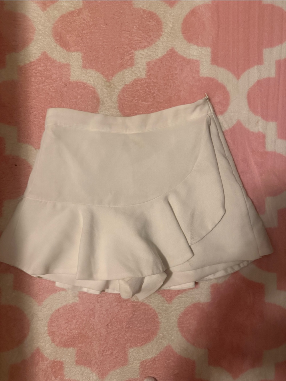 White Ruffle Hem Women’s Skort